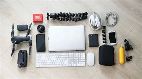 Smart but Simple: The Coolest Gadgets Making Life Easier in 2025