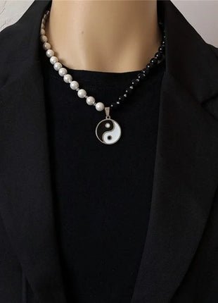 Black White Taoism Yin Yang Round Charm Beaded Faux Pearl Tai Chi Choker Necklace for Men Women Protection Lucky Jewelry Gifts