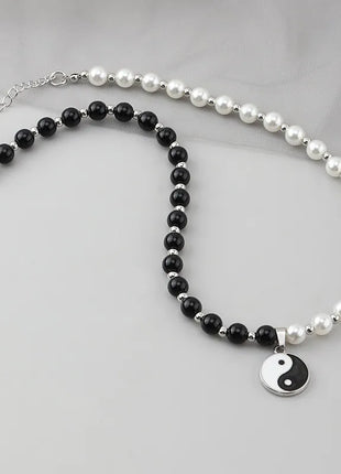 Black White Taoism Yin Yang Round Charm Beaded Faux Pearl Tai Chi Choker Necklace for Men Women Protection Lucky Jewelry Gifts