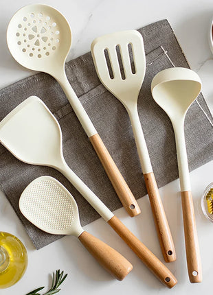 NEW Silicone Spatula Non Stick Pan Wooden Handle Silicone Vegetable Heat-resistant Silicone Cooking Spatula Spoon Kitchen tool
