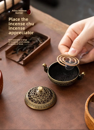 Mini incense burner Incense Burner with Hollowed Out Patterns Three Legged Stove Indoor Stove Plate Desktop Home Decoration