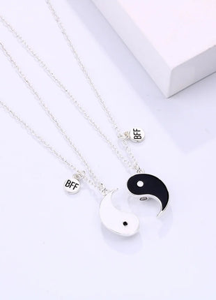 2Pcs/set Best Friend Taichi Magnetic Pendant Necklaces Retro Couples Friendship Adjustable Geometric Jewelry Accessories Gift