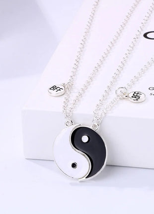 2Pcs/set Best Friend Taichi Magnetic Pendant Necklaces Retro Couples Friendship Adjustable Geometric Jewelry Accessories Gift