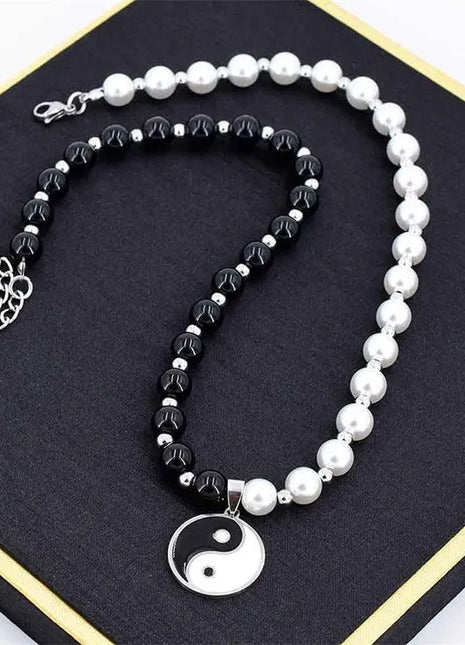 Black White Taoism Yin Yang Round Charm Beaded Faux Pearl Tai Chi Choker Necklace for Men Women Protection Lucky Jewelry Gifts