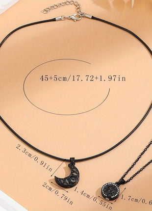 2Pcs Glowing Moon and Sun Projection Couple Necklaces in 100 languages expressing "I love you" - fashionable gift jewelry