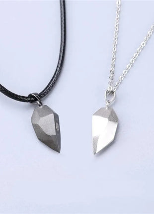 2Pcs/Set Fashion Couple Necklace Couple Heart Magnetic Necklace Heart Combination Pendant Wedding Necklaces Anniversary Gifts